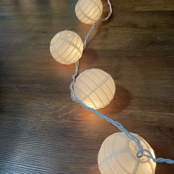White Paper Lantern String Lights - Picture 3 of 5